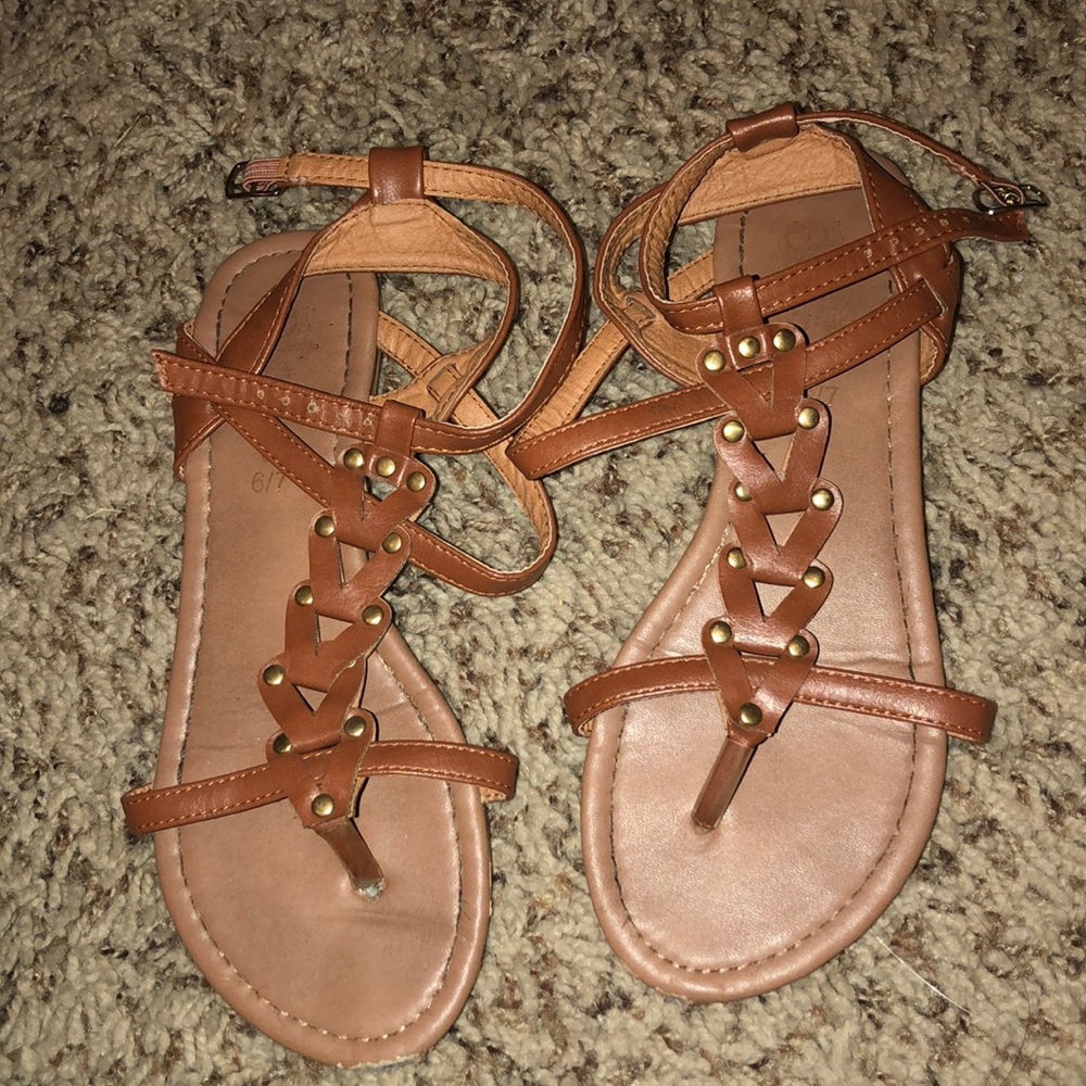 Dark tan sandals